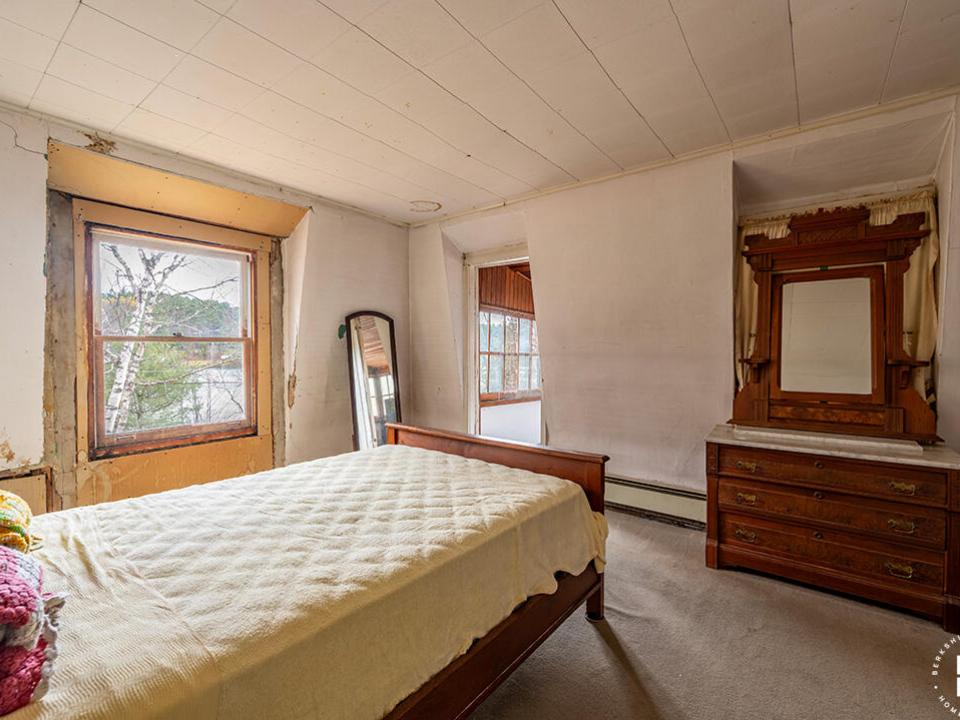 SaranacLakeHomeOnForestHillAve_Bedroom2