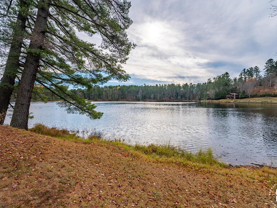 SaranacLakeHomeOnForestHillAve_PS_Cleari