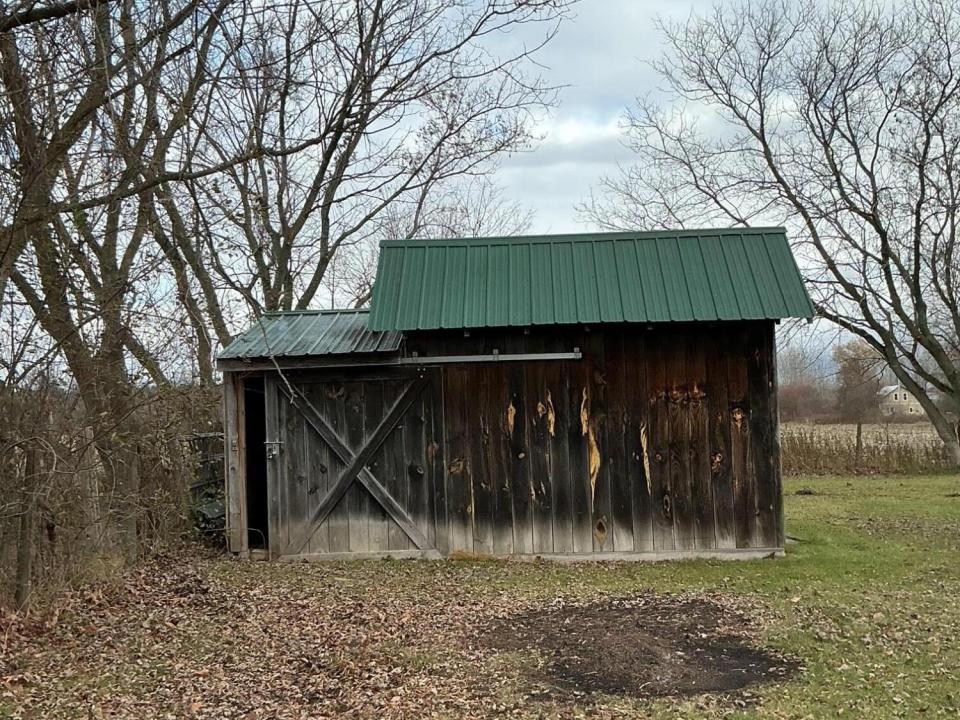Barn 2