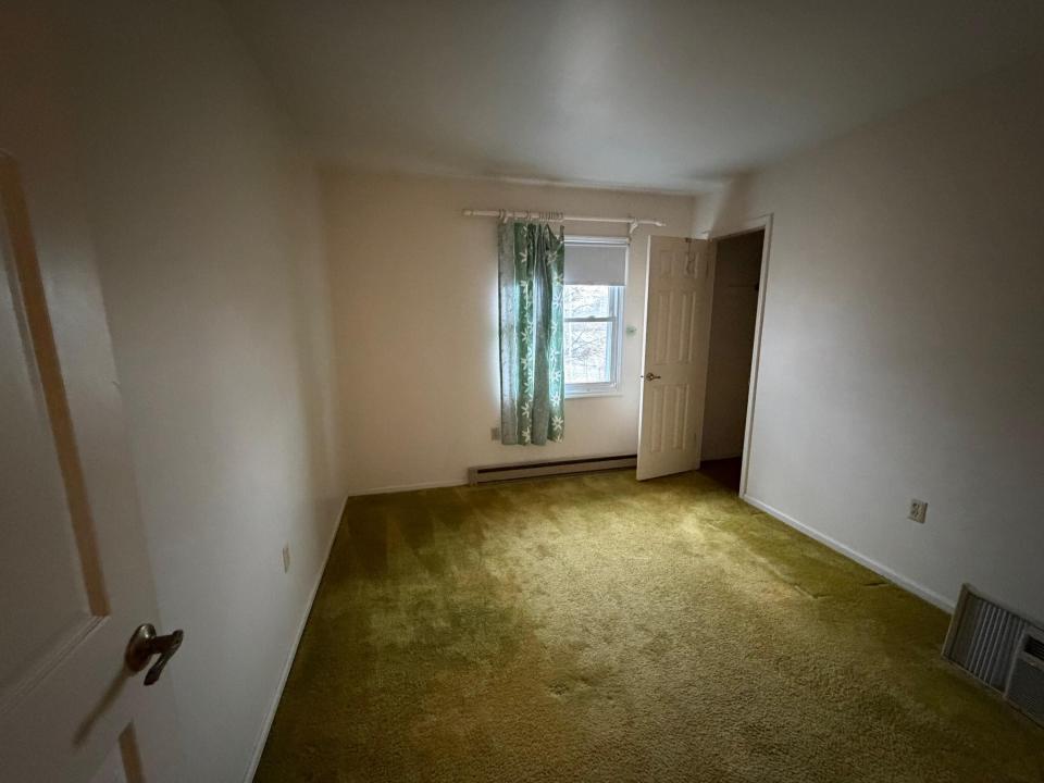 74 Cogan Ave bed 2