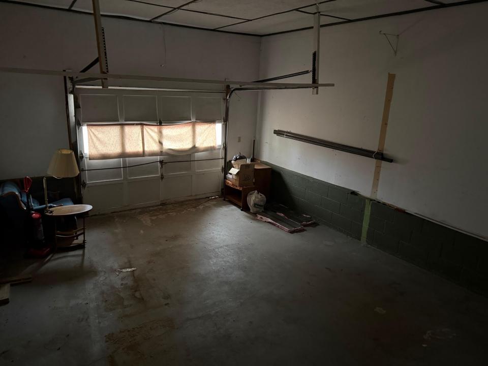 74 Cogan Ave garage