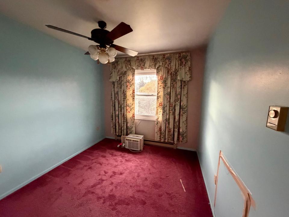 74 Cogan Bed 1