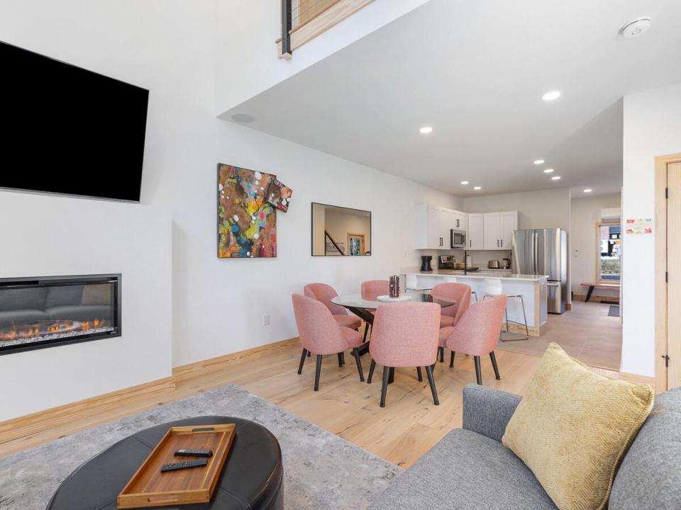 28-Bowman-Lane-Unit-7-Wilmington-NY-1299