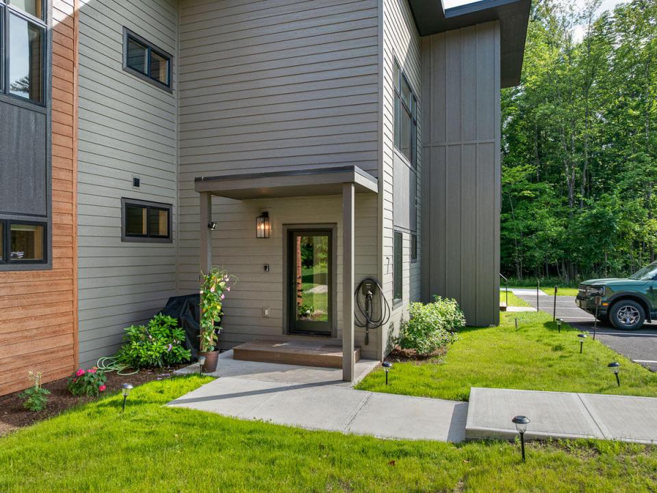 28-Bowman-Lane-Unit-7-Wilmington-NY-1299