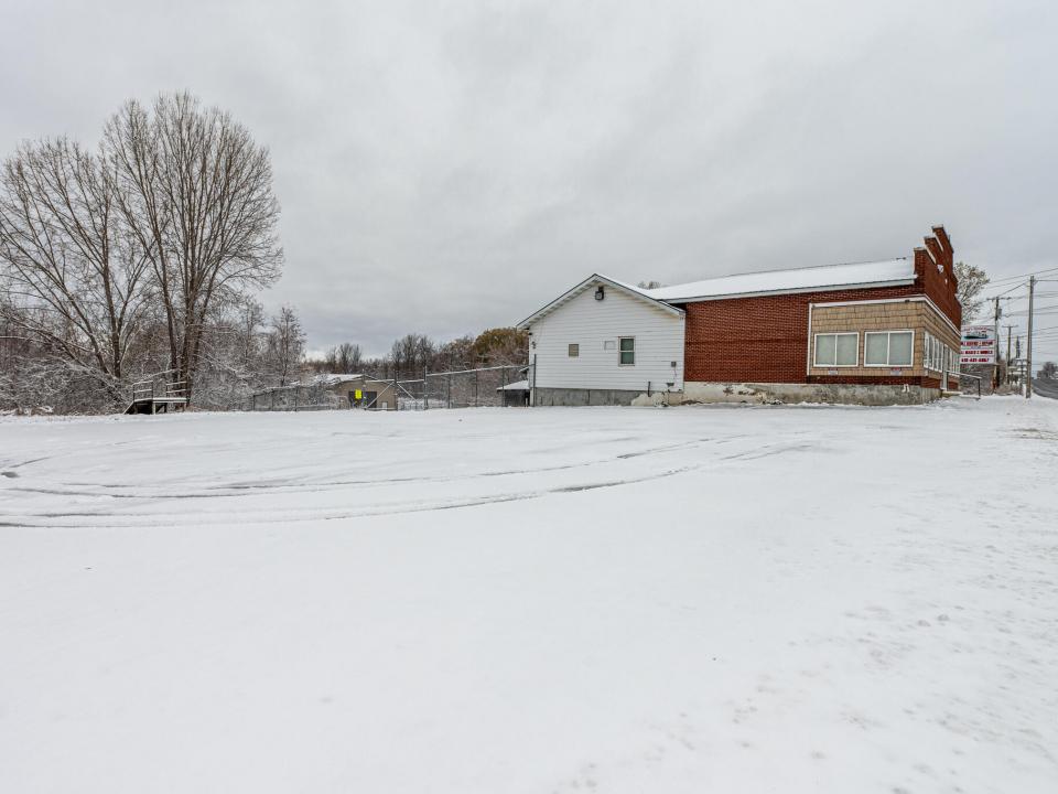 Exterior Parking Lot Side