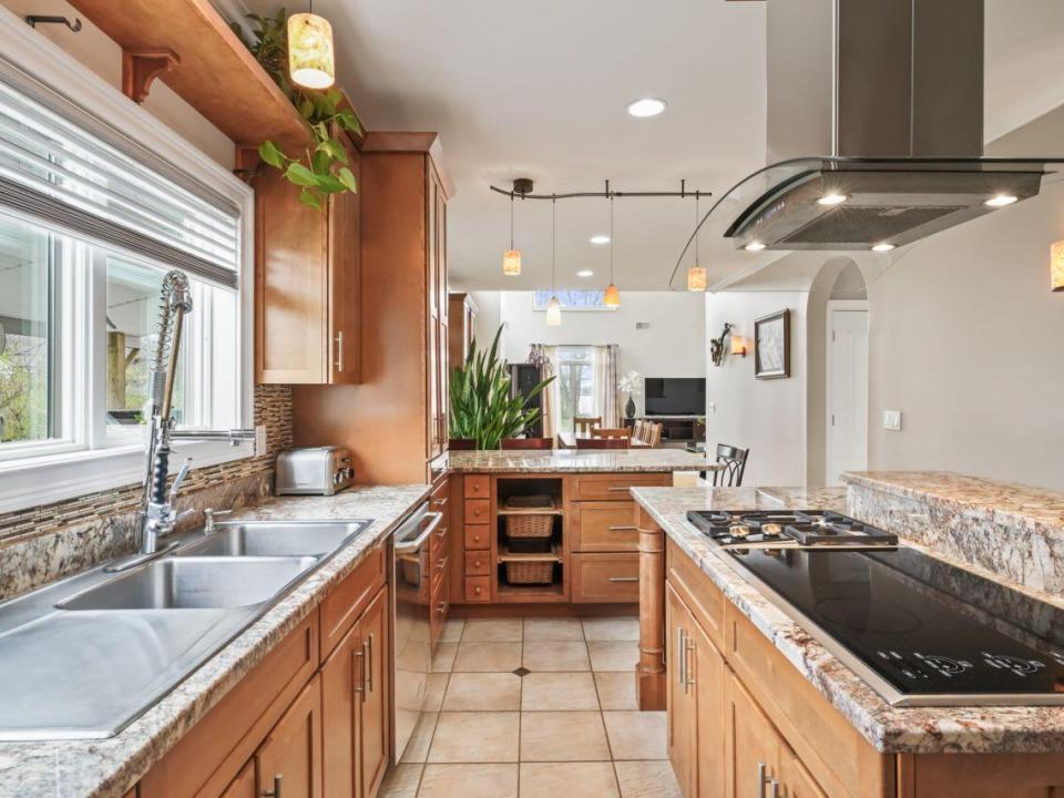 2085 Weast Road (27)