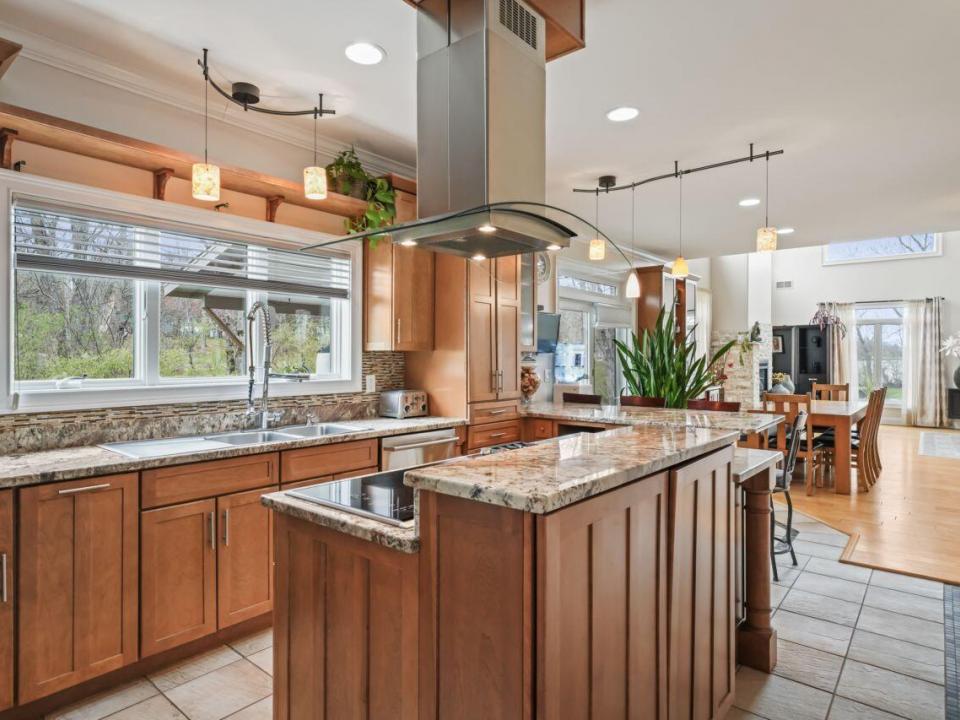 2085 Weast Road (30)