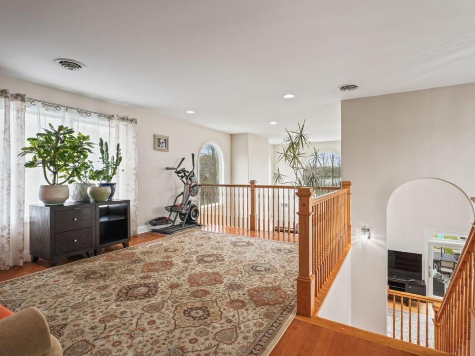 2085 Weast Road (39)