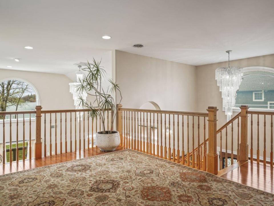 2085 Weast Road (40)