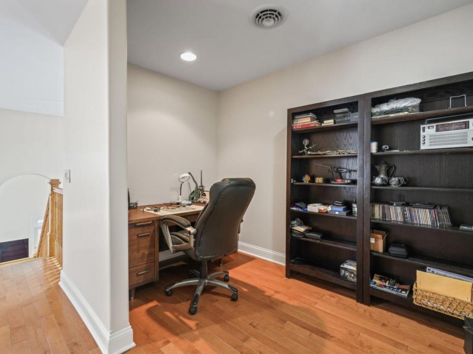 2085 Weast Road (42)