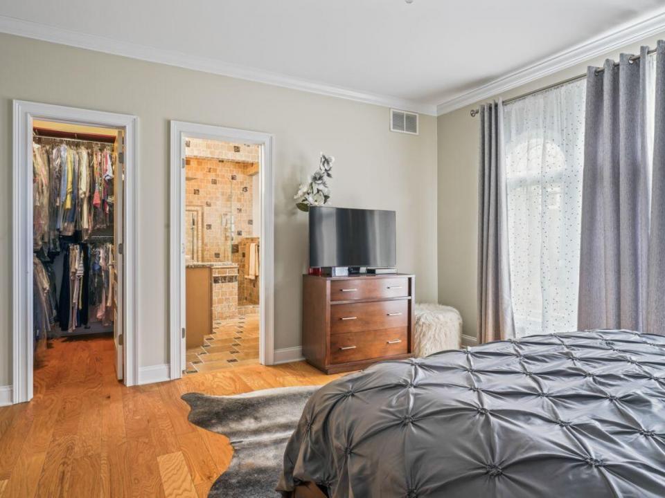 2085 Weast Road (56)