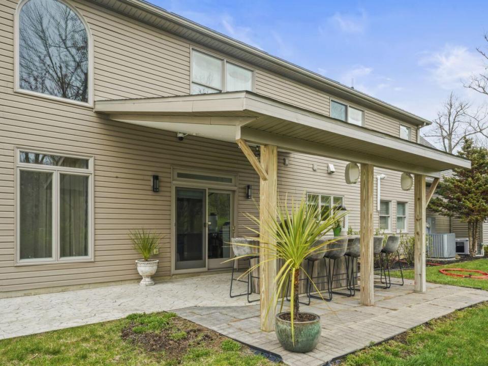 2085 Weast Road (66)