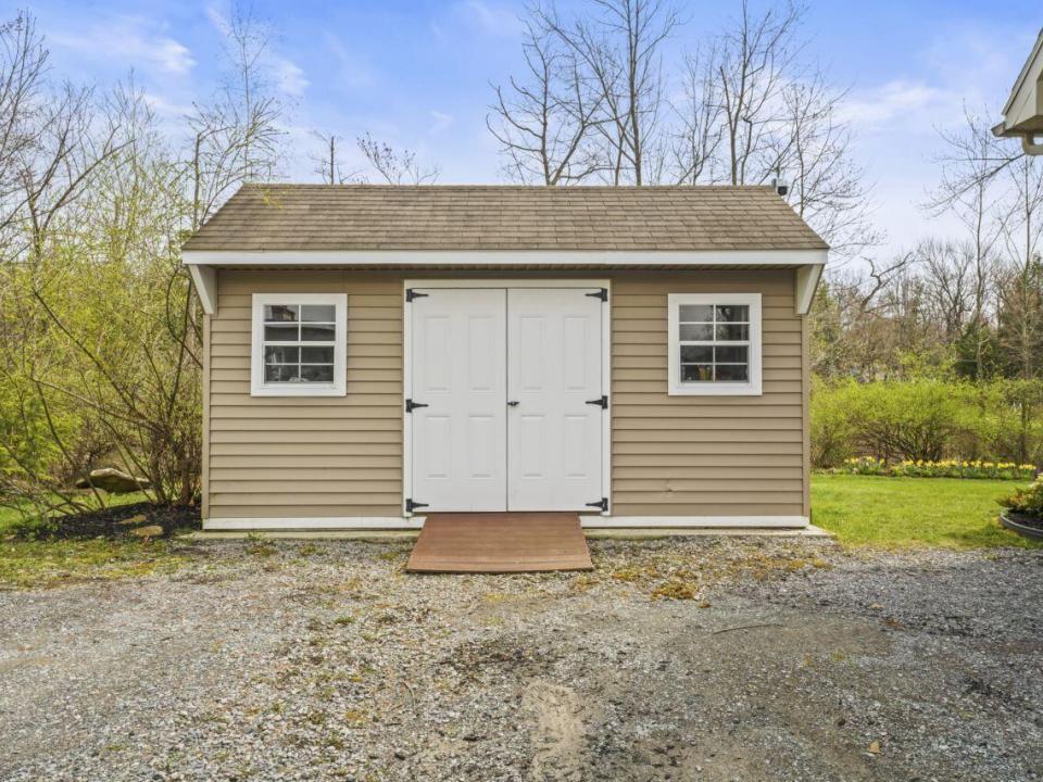 2085 Weast Road (76)