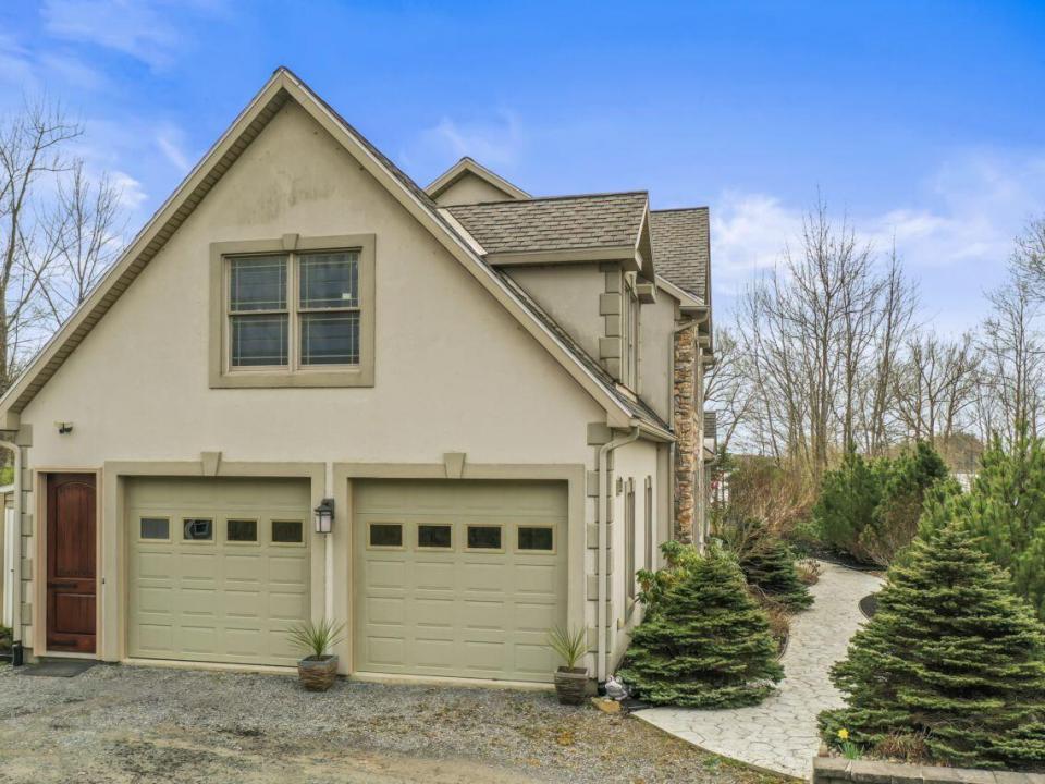 2085 Weast Road (11)