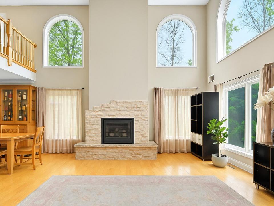 Virtually Staged  (3)