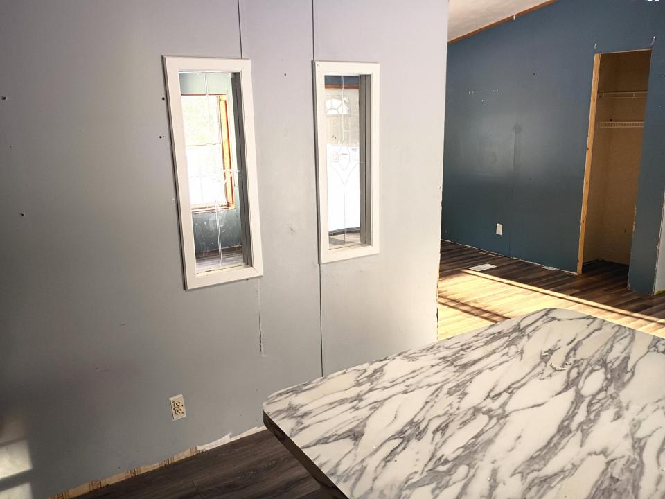 1624 County Route 10 kitchen and living