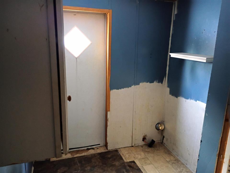 1624 County Route 10 laundry area