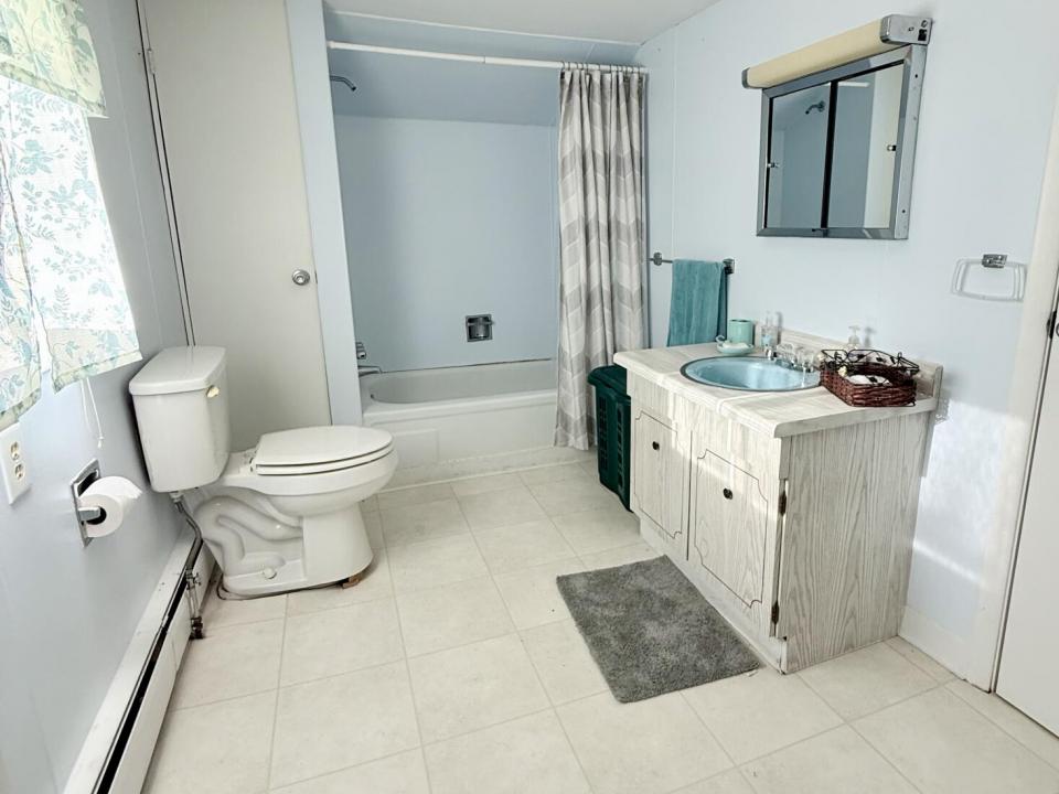 Upstairs bathroom