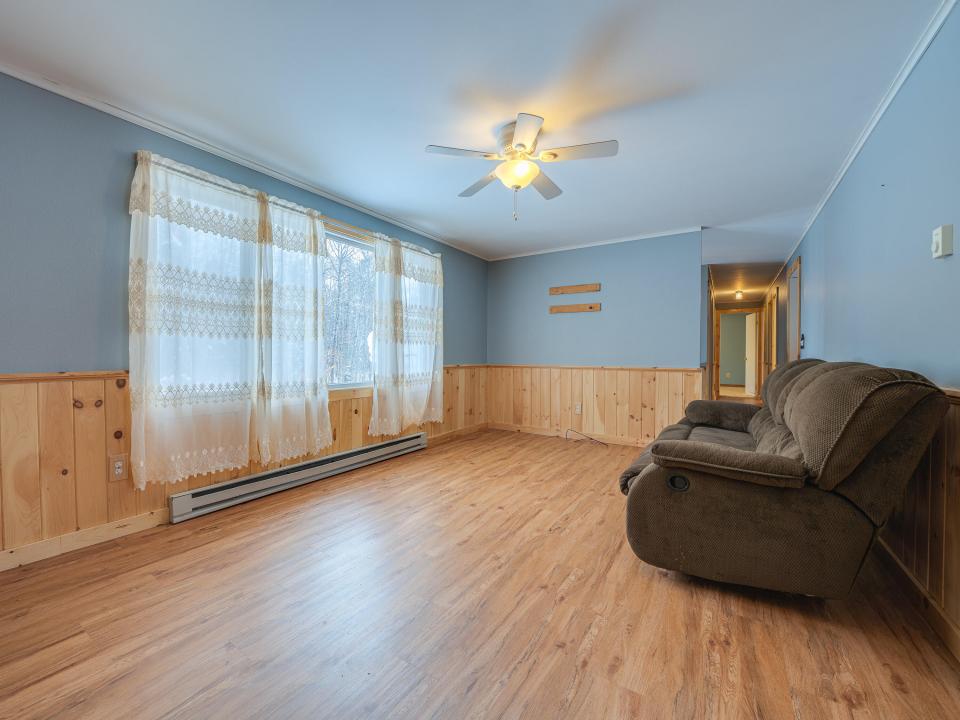 80 Sunset Ave-48
