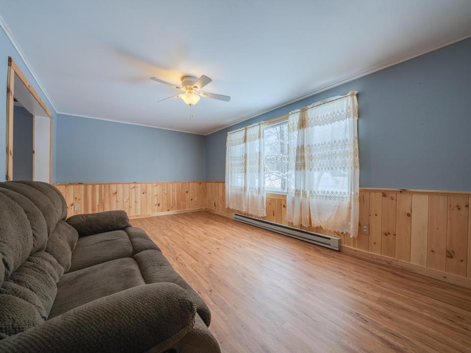 80 Sunset Ave-49