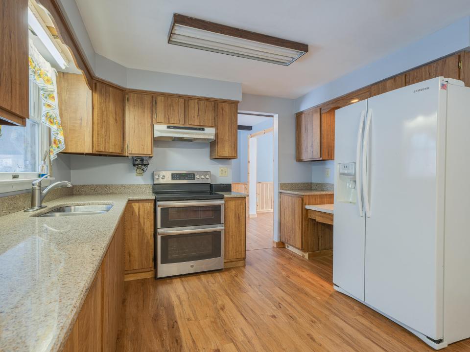 80 Sunset Ave-57