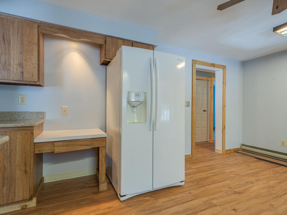 80 Sunset Ave-58