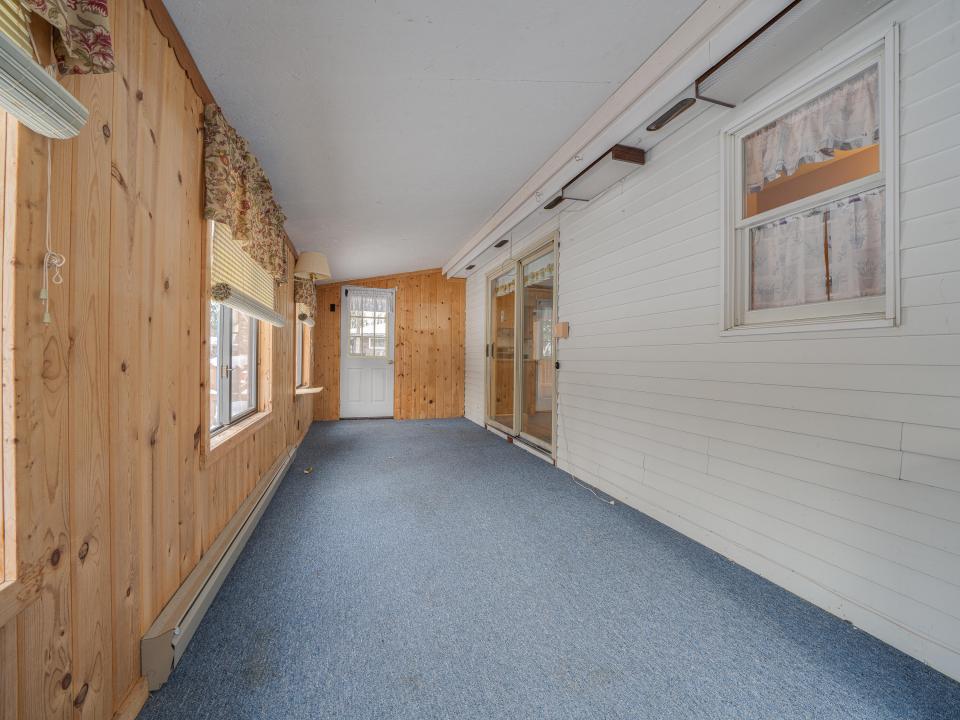 80 Sunset Ave-64