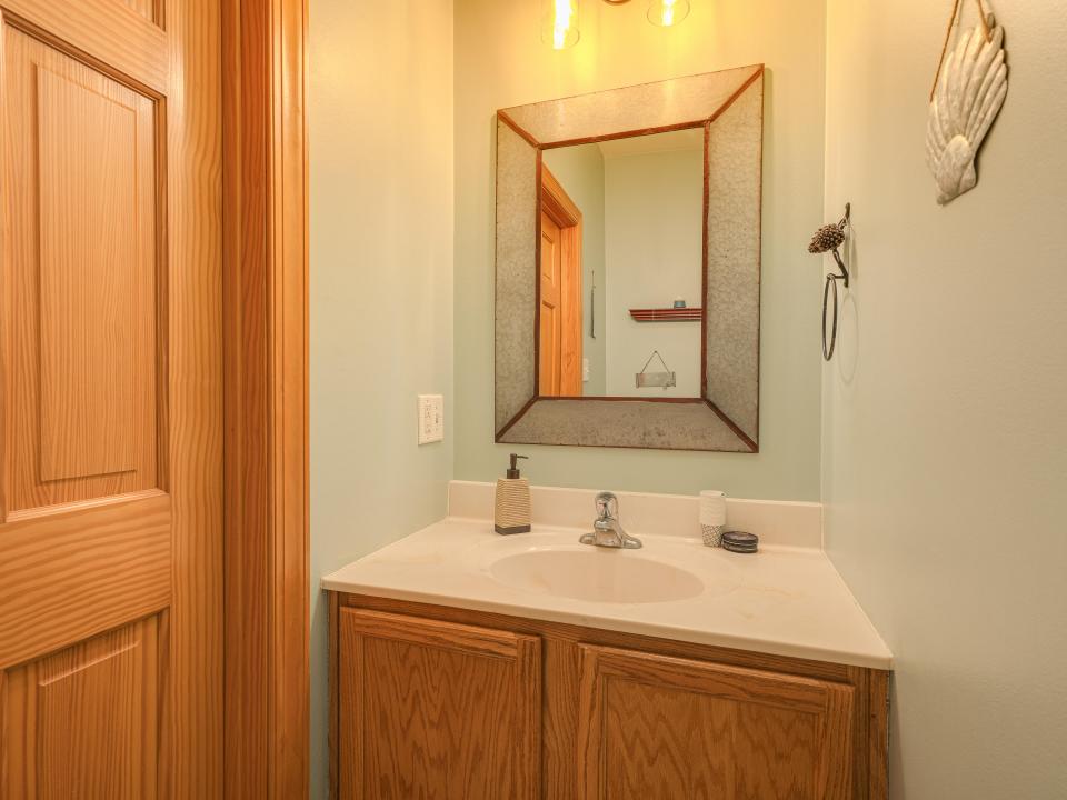 16 Robinwood (2025)-32