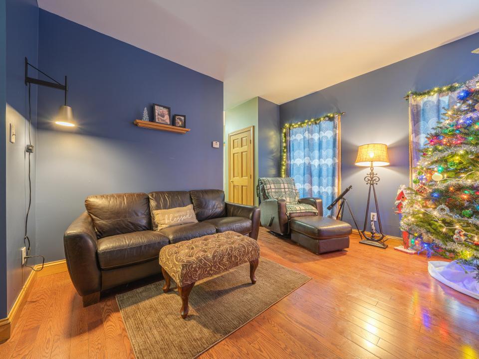 16 Robinwood (2025)-35