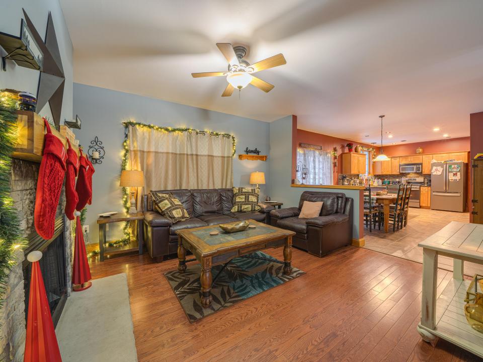 16 Robinwood (2025)-41