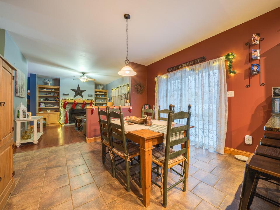 16 Robinwood (2025)-44