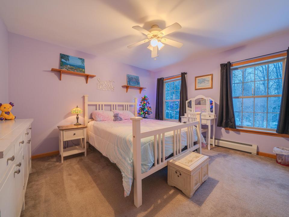 16 Robinwood (2025)-64