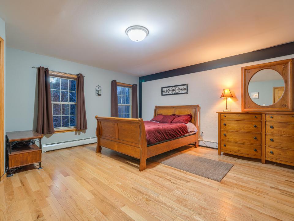 16 Robinwood (2025)-73