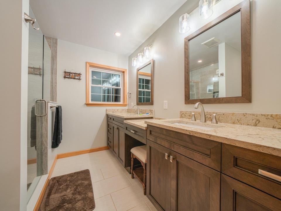 16 Robinwood (2025)-81