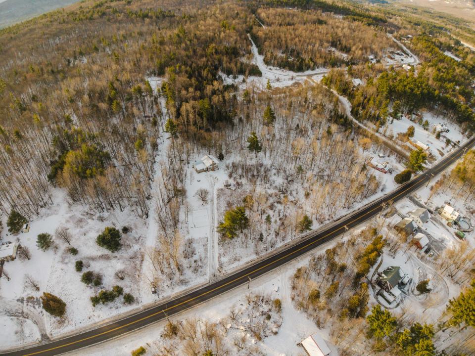 0-outlook-lane-wilmington-ny-12997-2