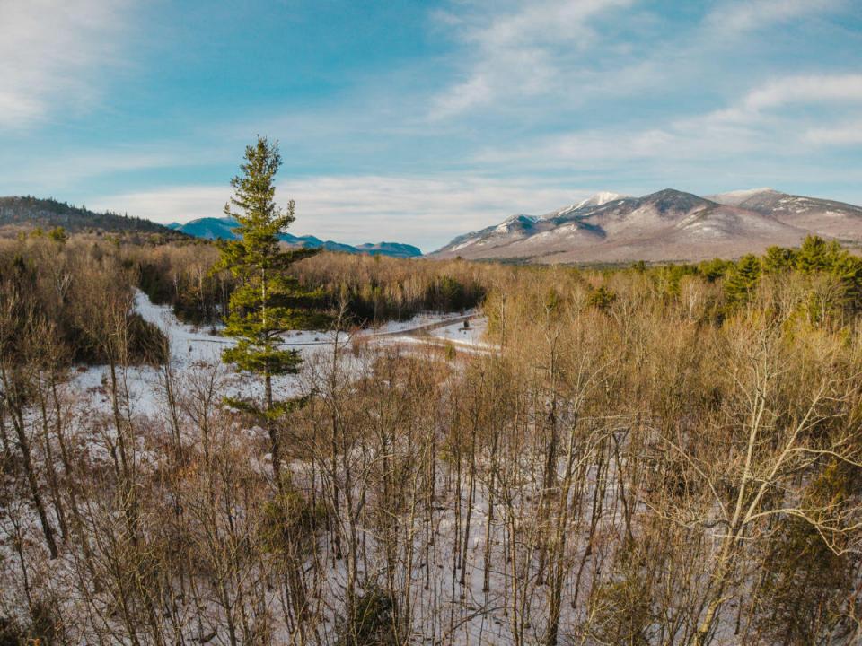 0-outlook-lane-wilmington-ny-12997-9