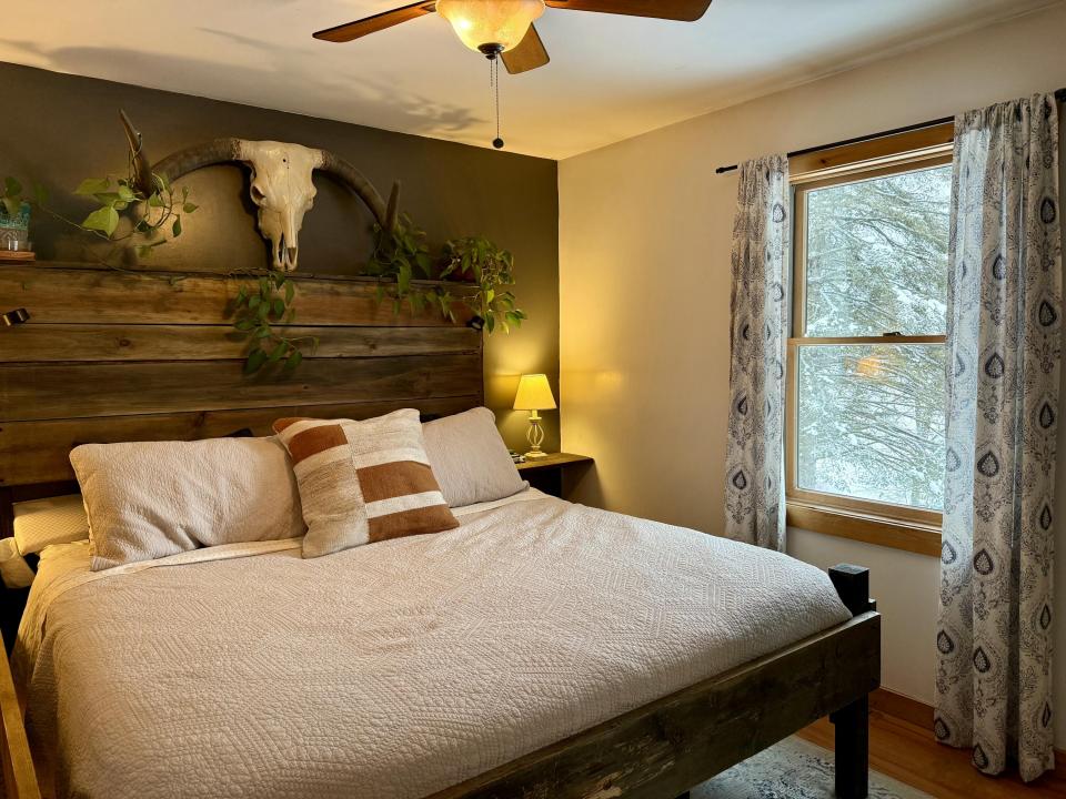 8BE2BA1F-90EA-469B-801C-A1318A72C848_1_2