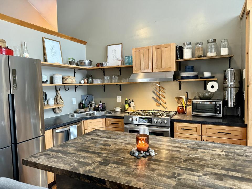 42258920-1F28-4FBF-9636-656785638086_1_2