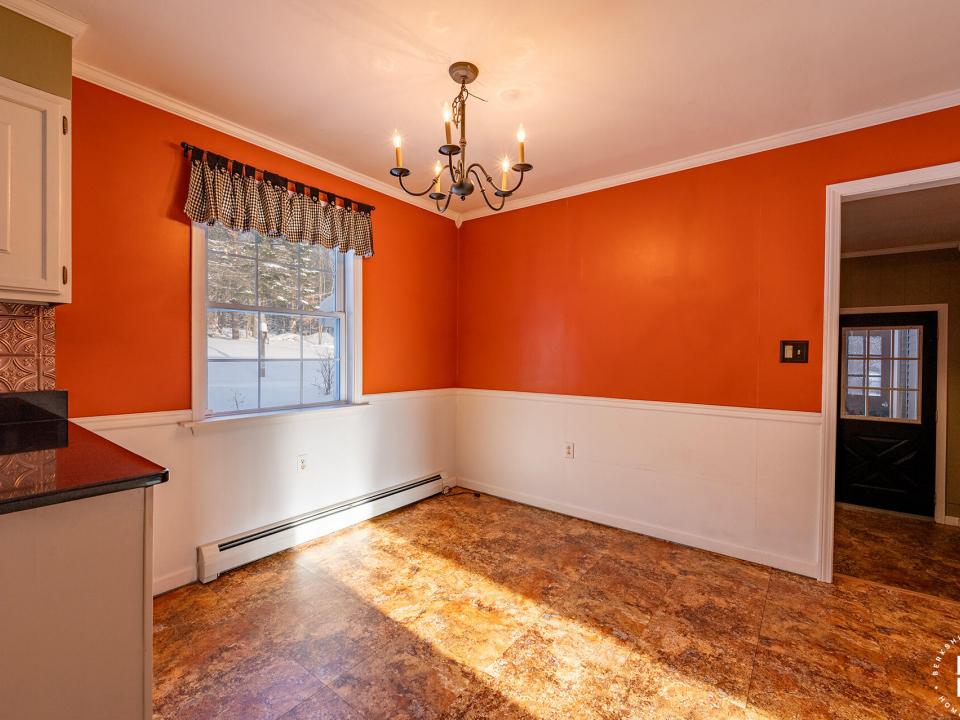 CapeCodOnFletcherFarm_BreakfastArea