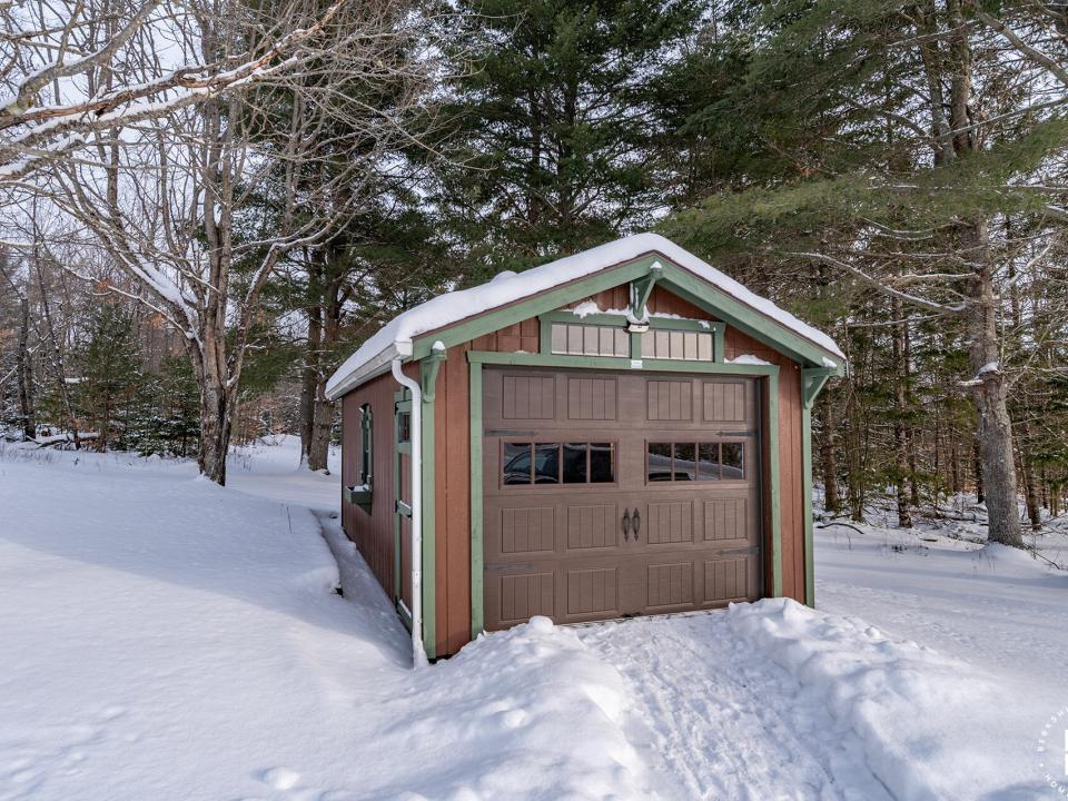 CapeCodOnFletcherFarm_Garage