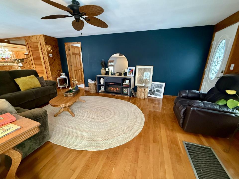 8E7091C5-A2A7-4024-99CB-8FEA48F15DD3_1_2