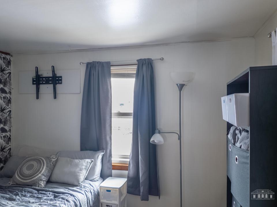 2nd  Bedroom