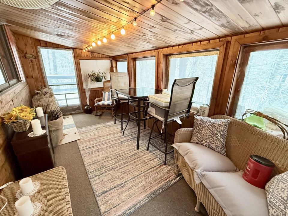 Enclosed porch