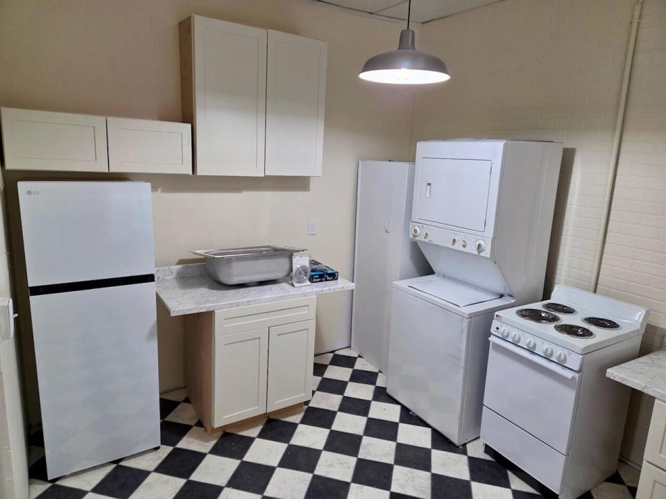 Apt 2