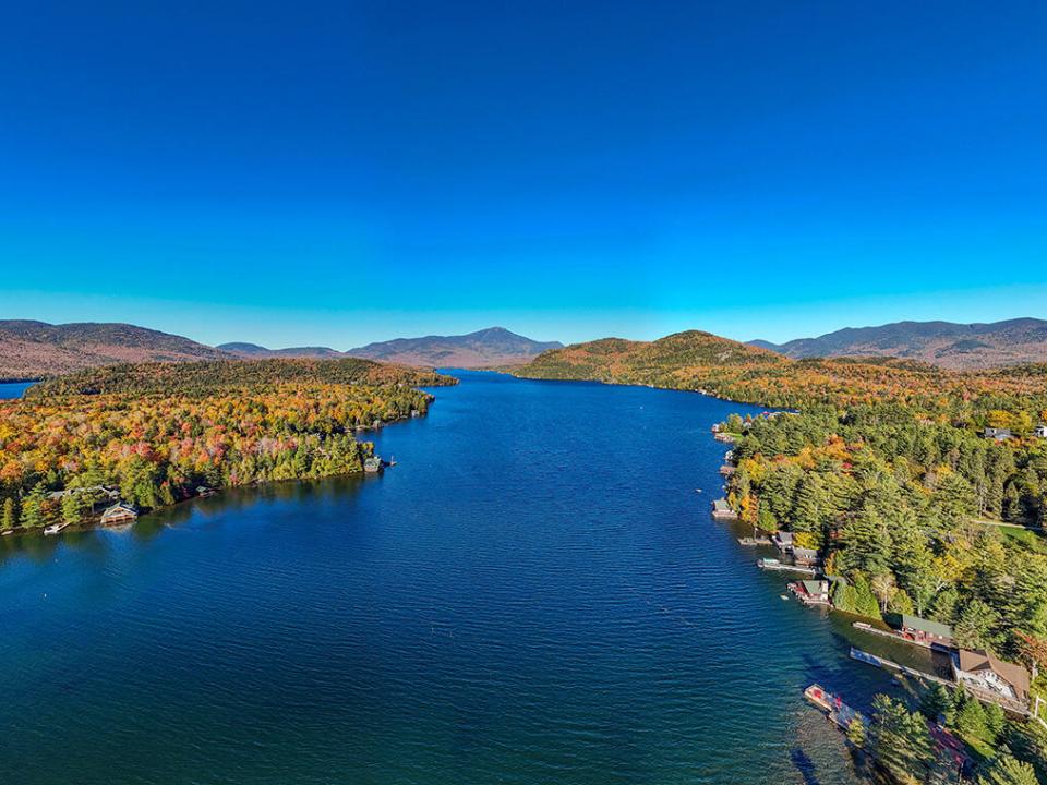 AdirondackHomeOnLP_Fall_A_LakePlacid_Hig