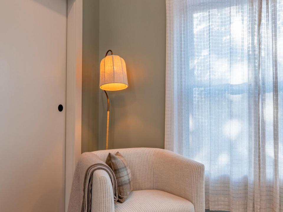 LakePlacidHomeOnLambs_Bedroom1_Chair