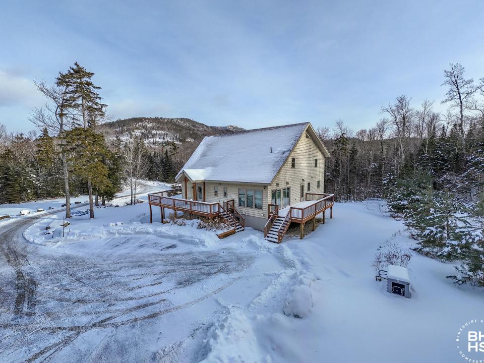 KeeneChaletOn9N_A_Exterior_Back_WA