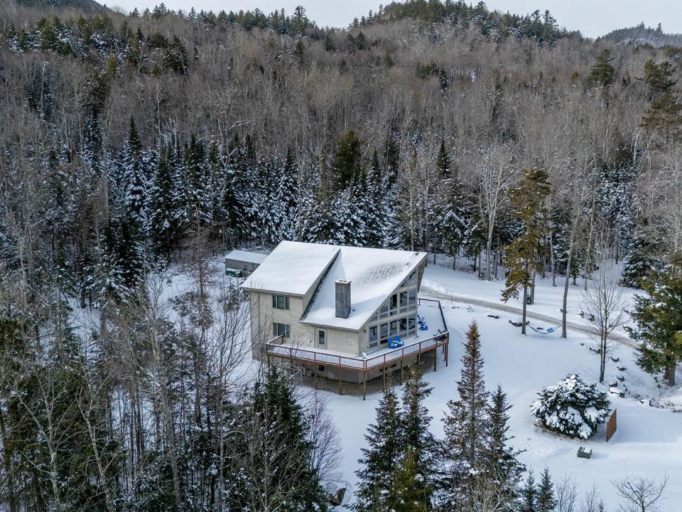 KeeneChaletOn9N_A_Exterior_Side