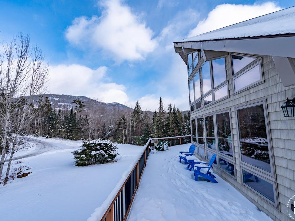 KeeneChaletOn9N_Exterior_Windows_Mtn