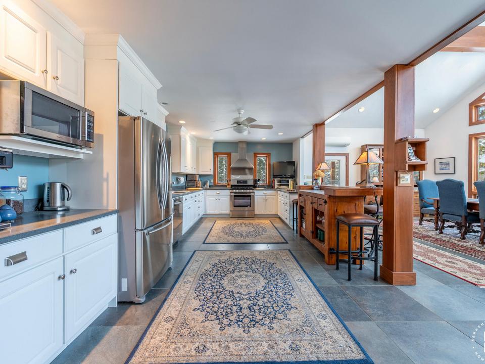 KeeneChaletOn9N_Kitchen